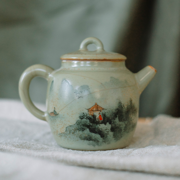 Фарфоровий чайник з пейзажем, 180 мл