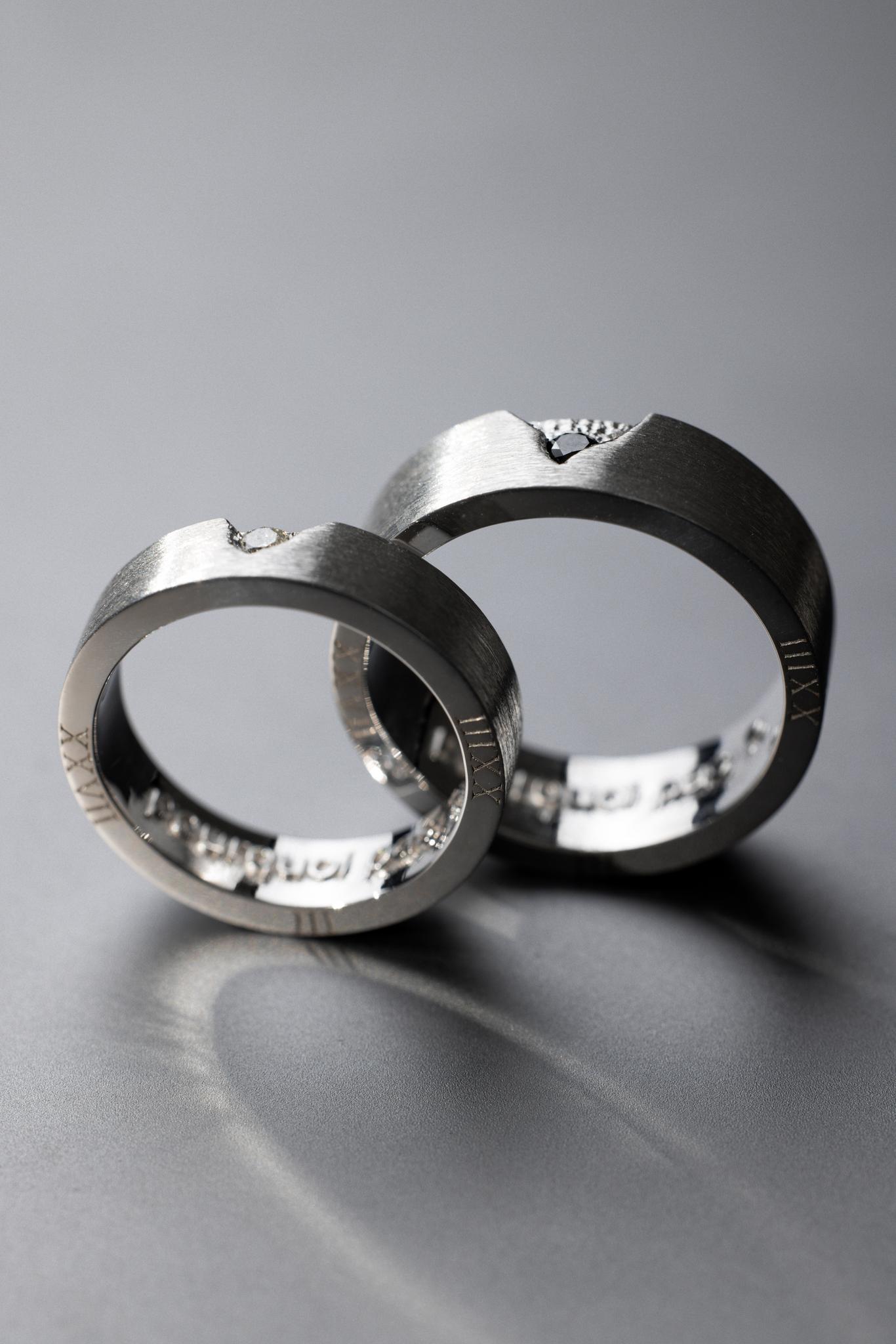 Wedding > Обручальные кольца из белого золота с бриллиантами купить в интернет-магазине