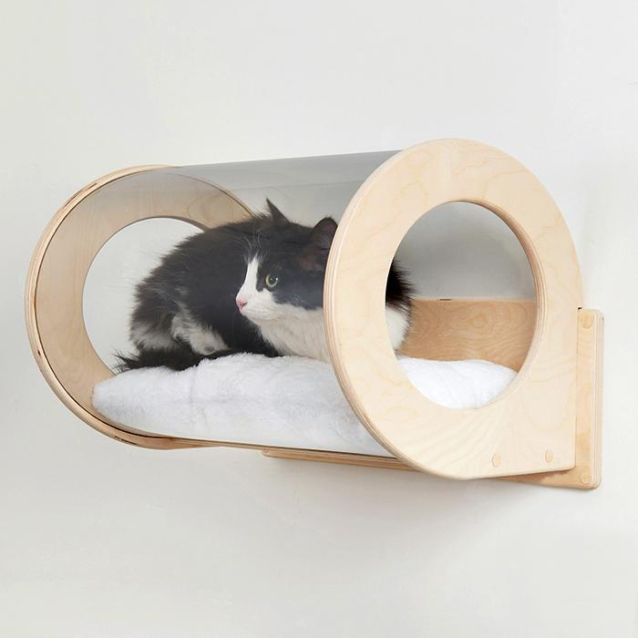 Спальные места, лежаки, домики для кошек