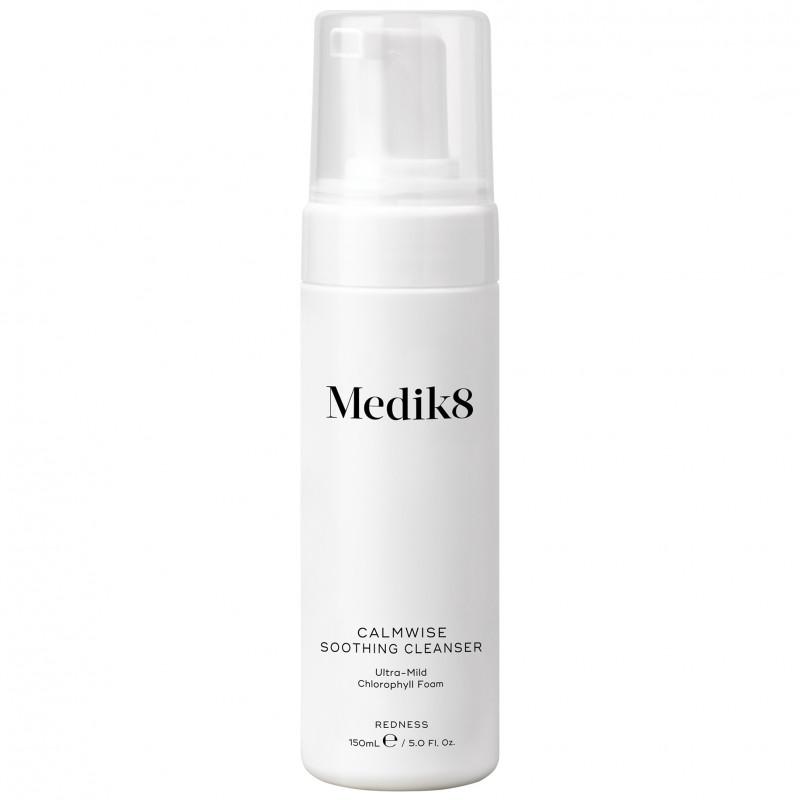 Medik8 Calmwise Soothing Cleanser - Очищаюча пінка для чутливої шкіри на FreshBeauty.com.ua