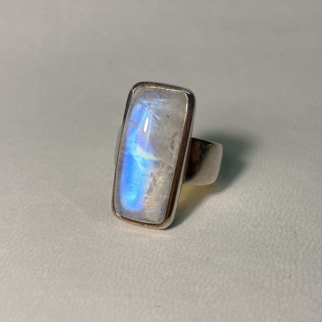 Чароит > Кольцо (чароит) купить в интернет-магазине