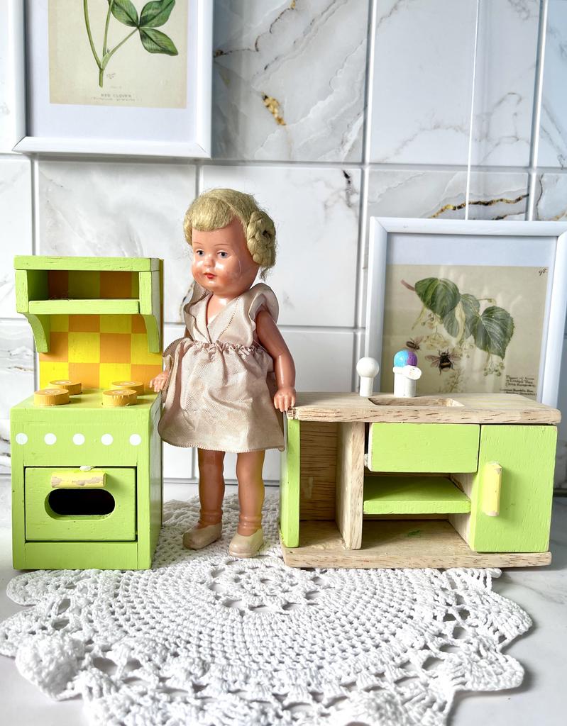 Деревянная кукольная мебель, купить деревянную мебель для кукол в Москве