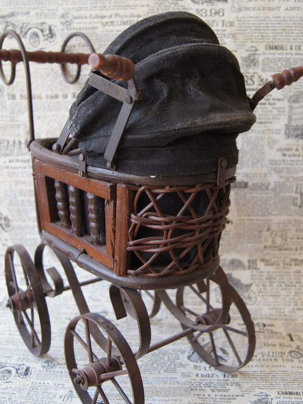 Старинная кукольная коляска, 35 см