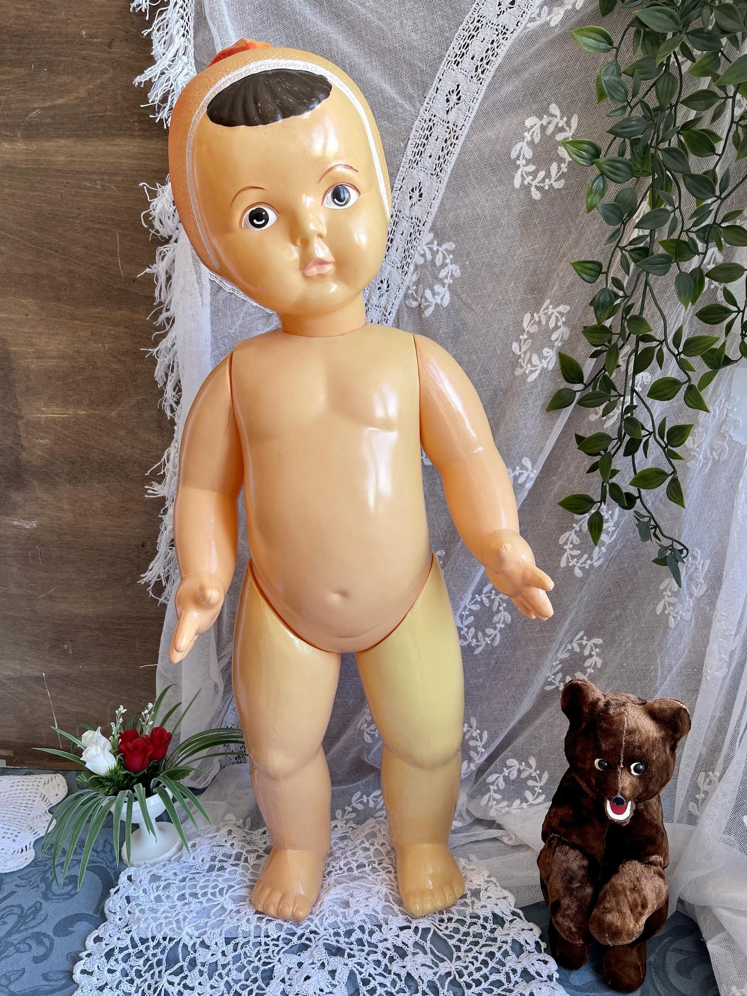 Большой, очень большой пупс, целлулоид