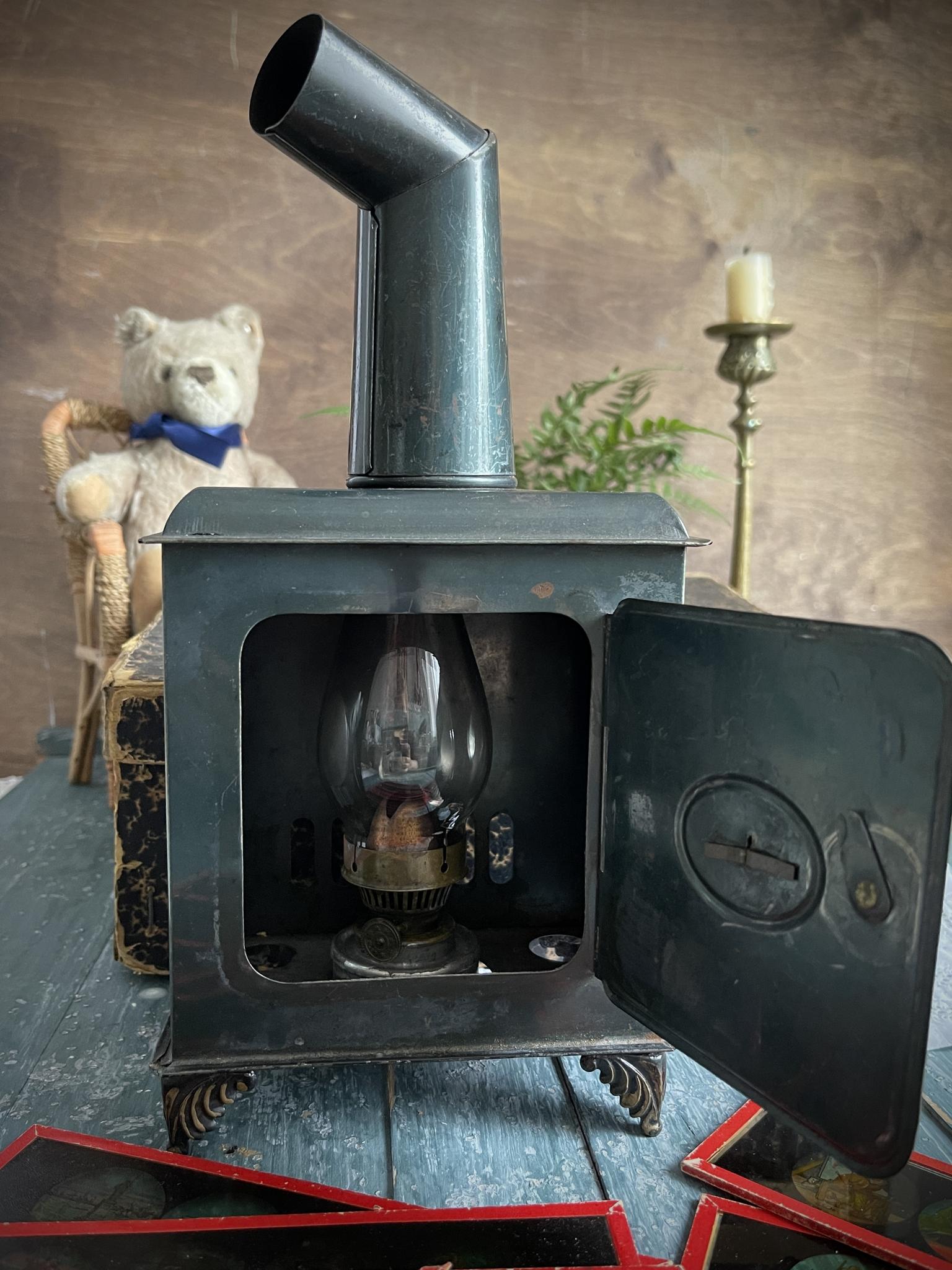 Старинная игра, антикварная игрушка, антикварный проектор
