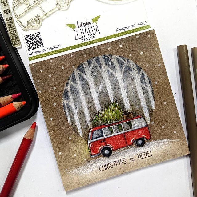 {SR256} Stamp Set "The bus with the Christmas tree and gifts, and the sentiment "Christmas is here!"