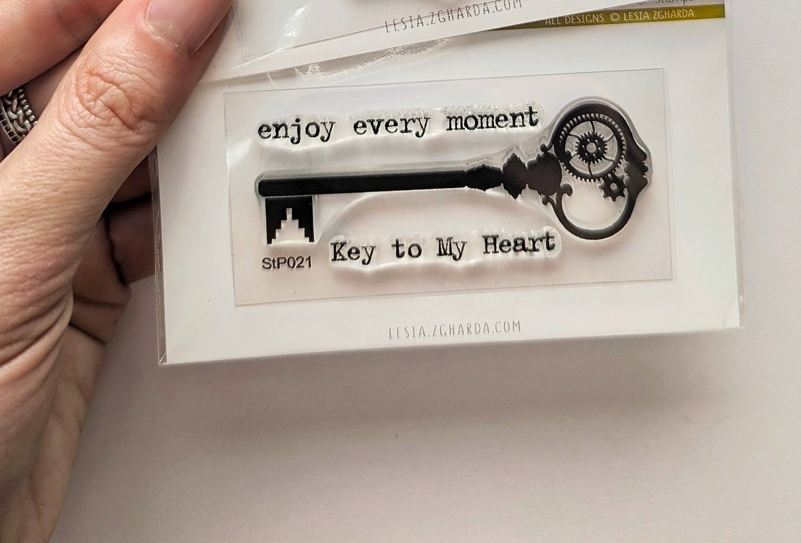 {StP021} Stamp Set "Steampunk Key with Sentiments"