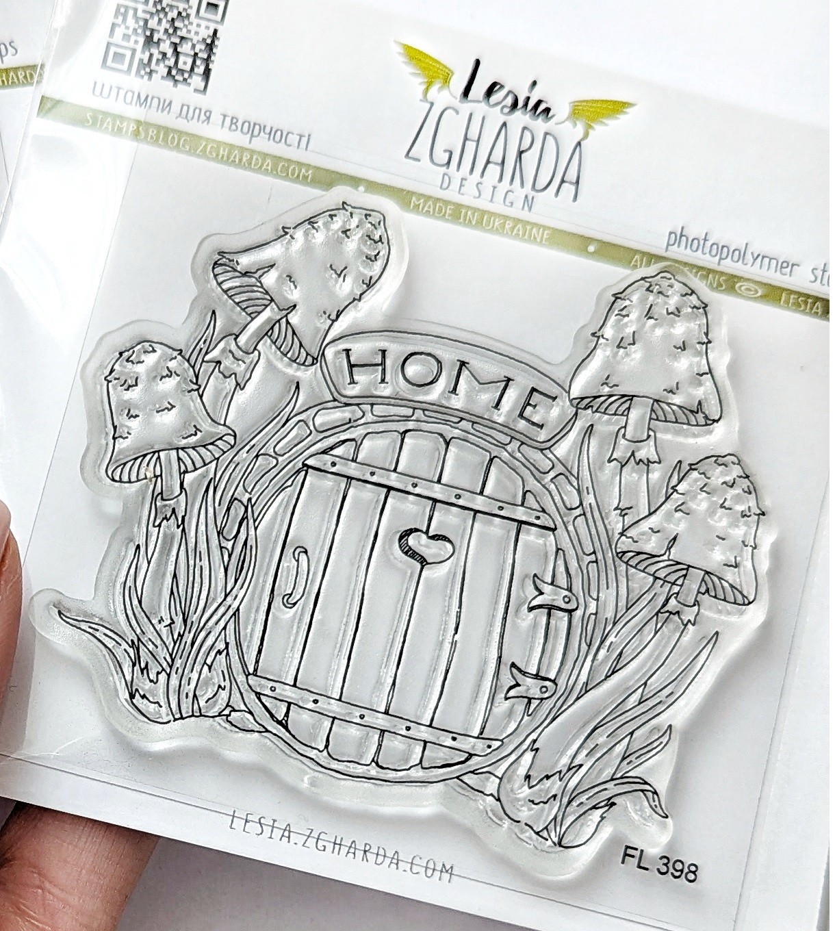 {FL398} Stamp "Whimsical Door with Mushrooms"