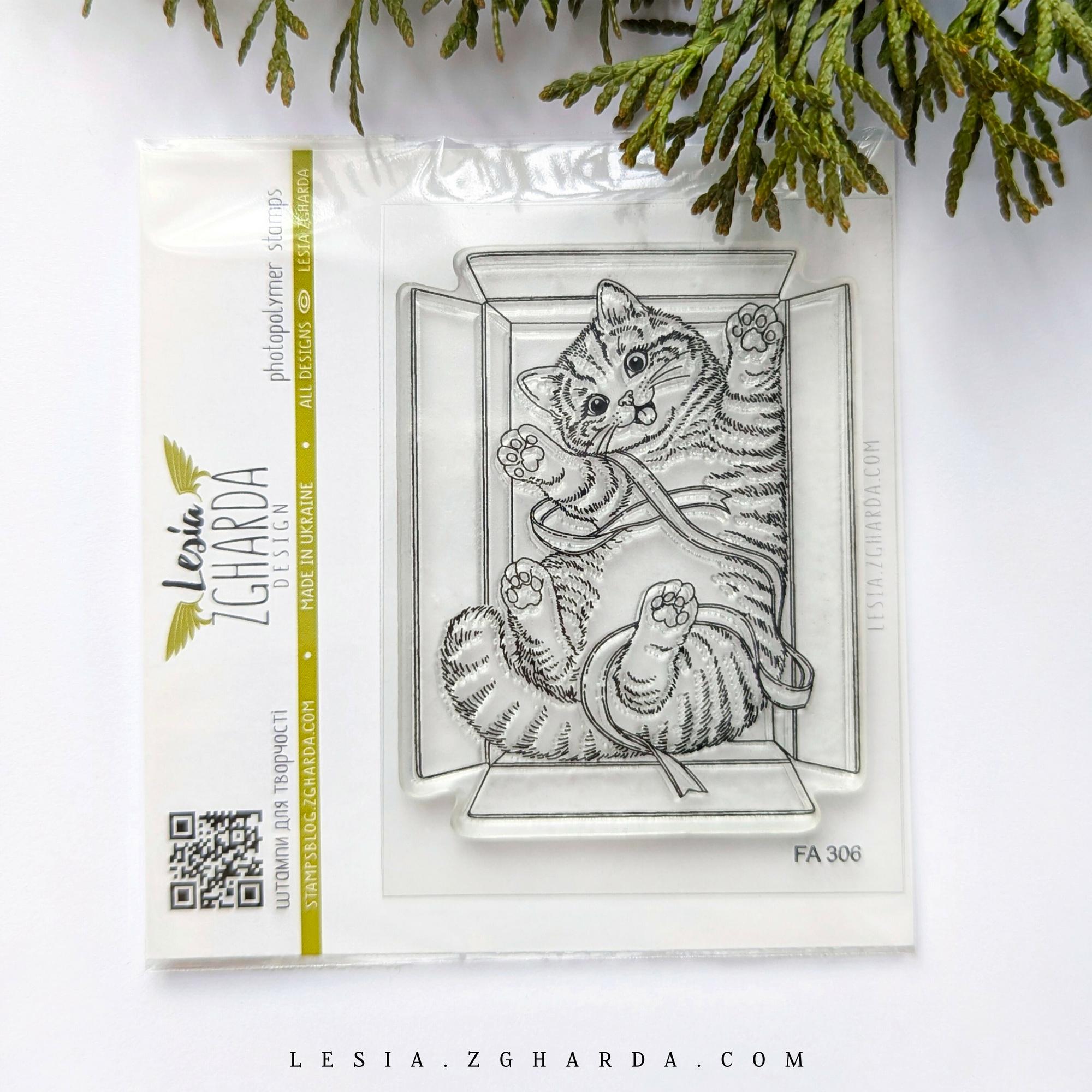 {FA306} Stamp "Funny Cat in an Open Gift"