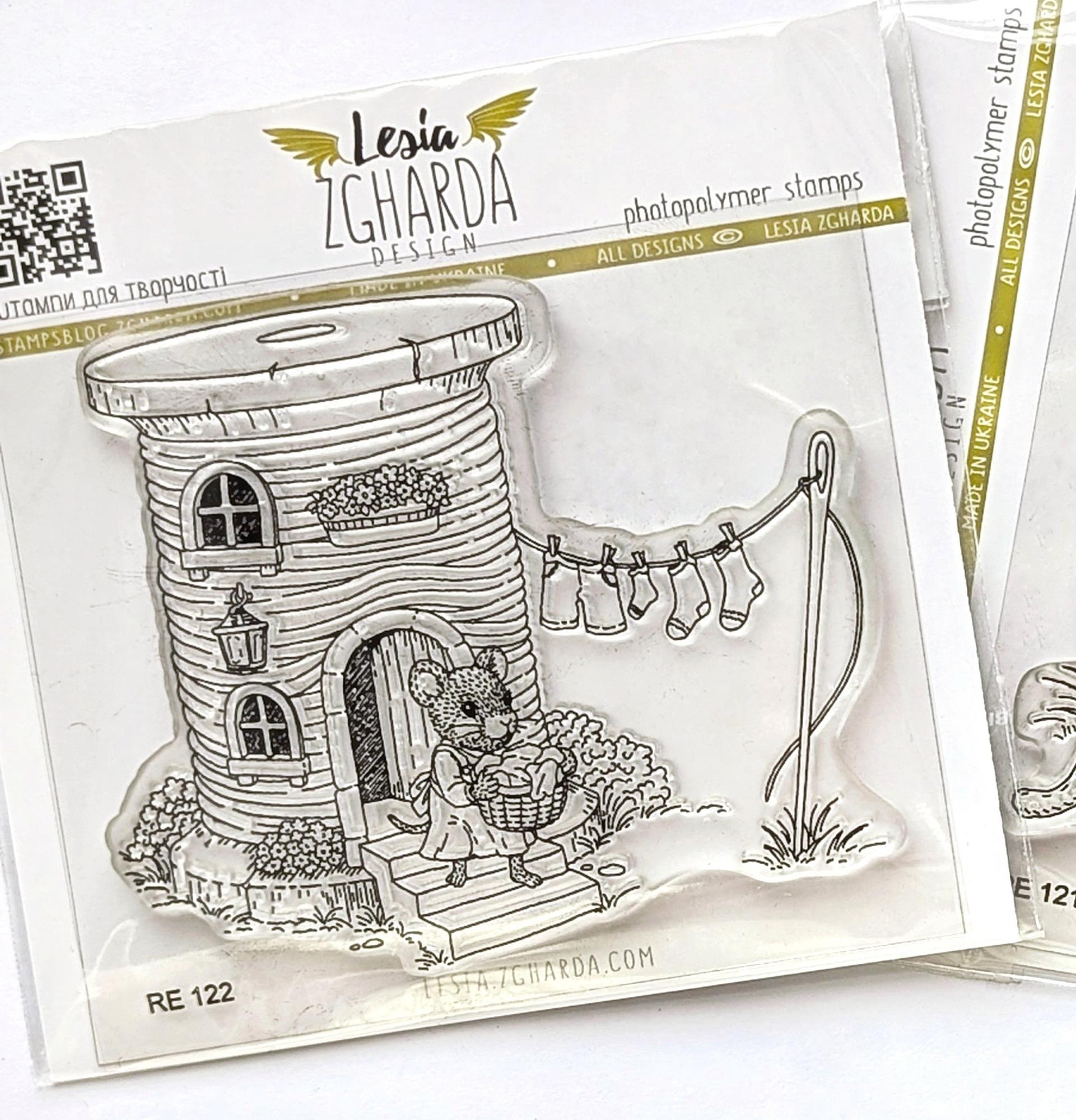 {RE122} Stamp “Fairy Tale Spool House with Mouse”