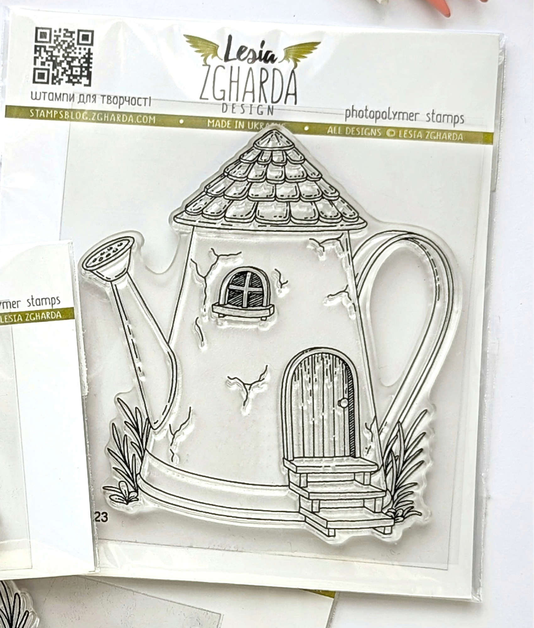 {RE123} Stamp “Fairy Tale Watering Can Cottage”