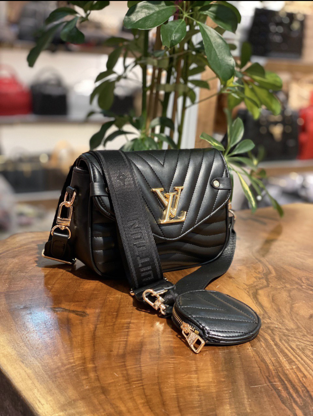 multipochette new wave LV black 51215