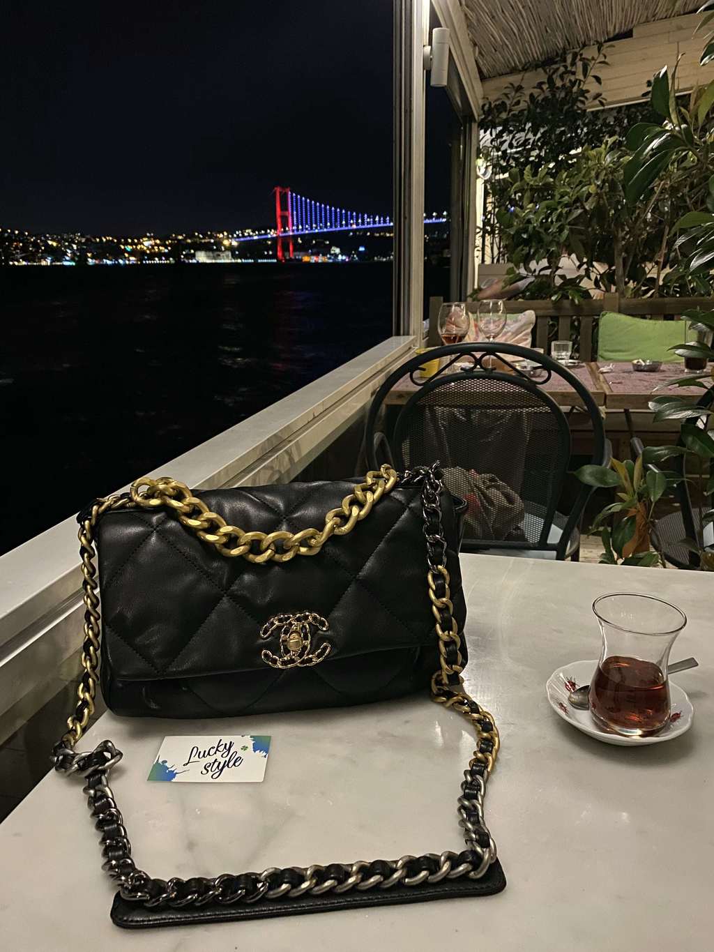 Сумка Chanel black luxe 19 maxi 51213