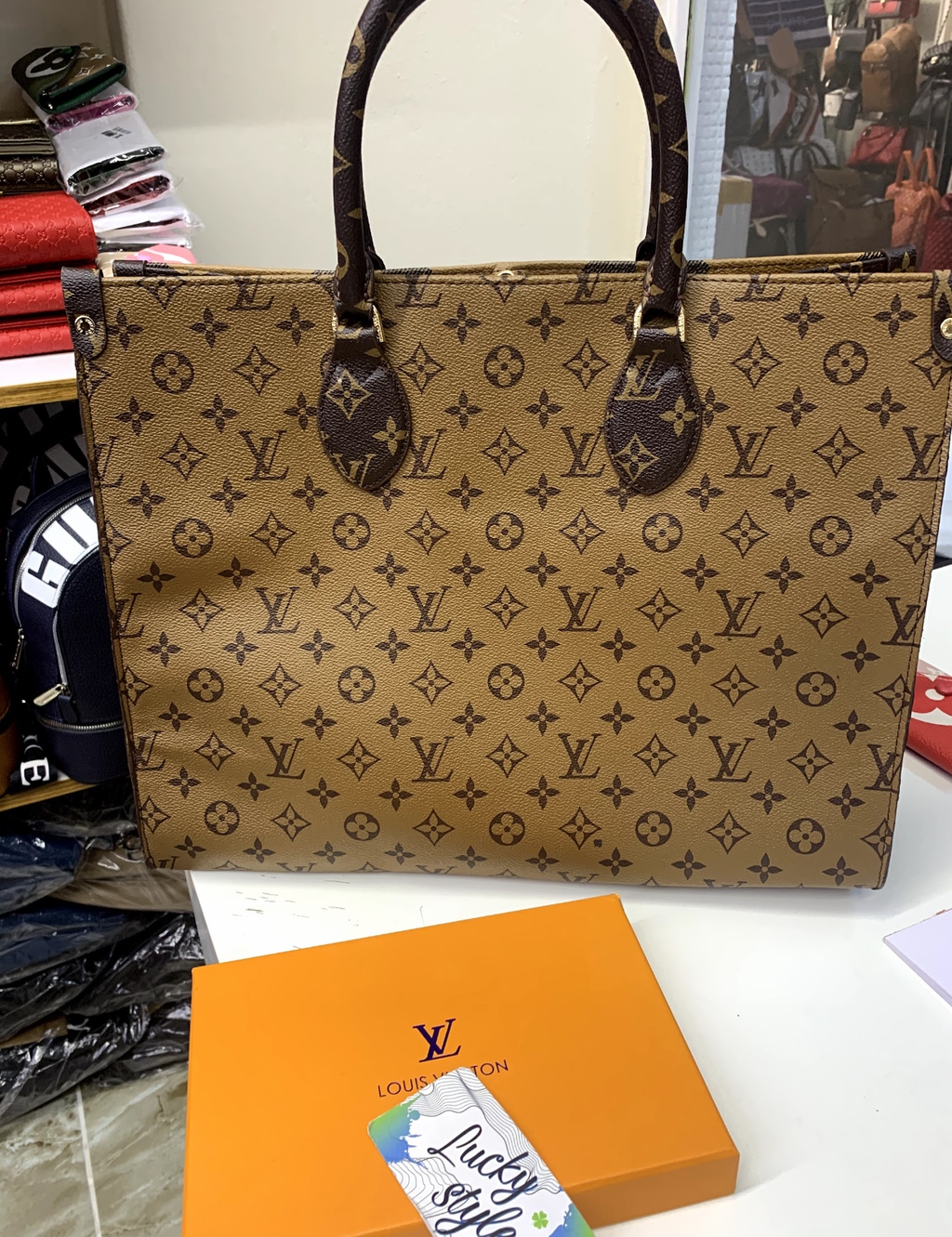 Сумка шоппер LV Onthego цвет латте 51208