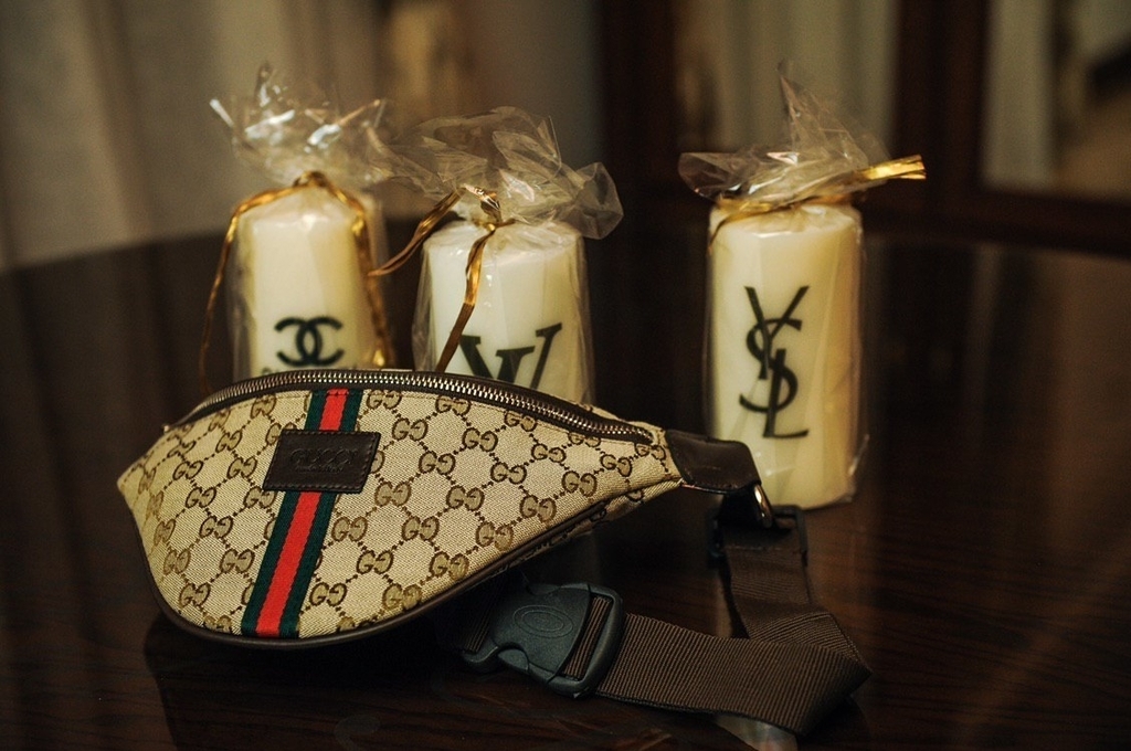 Брендовая сумкаа на пояс мужская