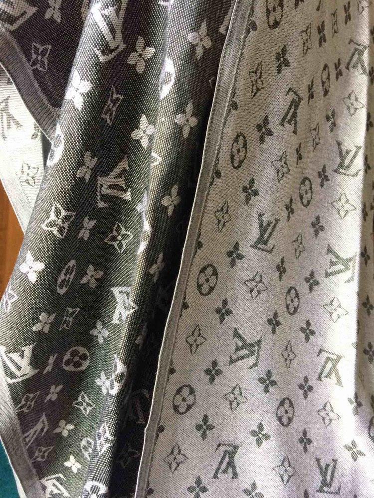 Шаль Silver Louis Vuitton Cерая 2858