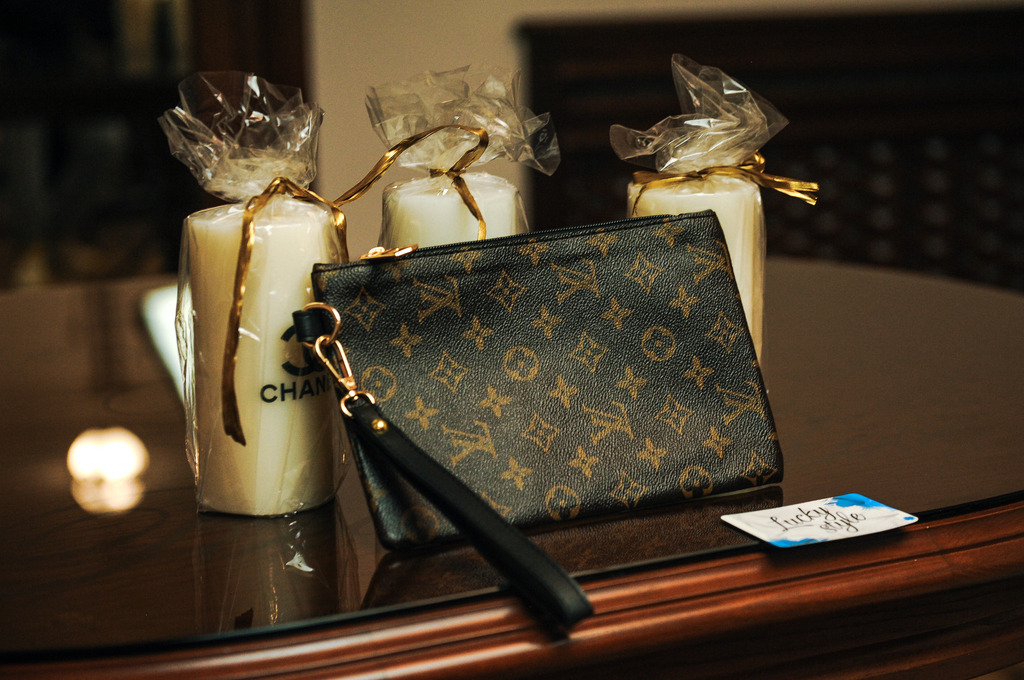 Сумка клатч для телефона коричневый в узоры