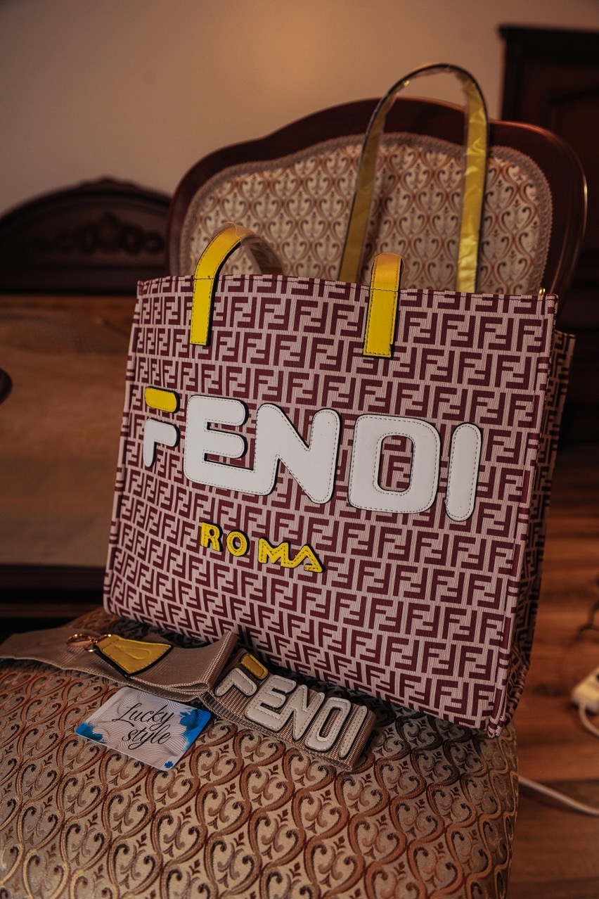 Бордовая большая сумка фенди