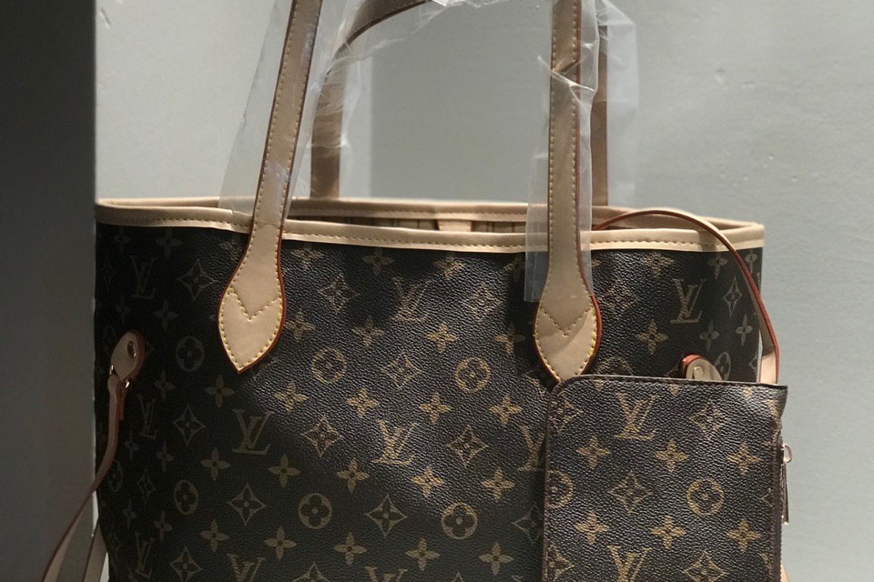 Женская Сумка Never Monogram