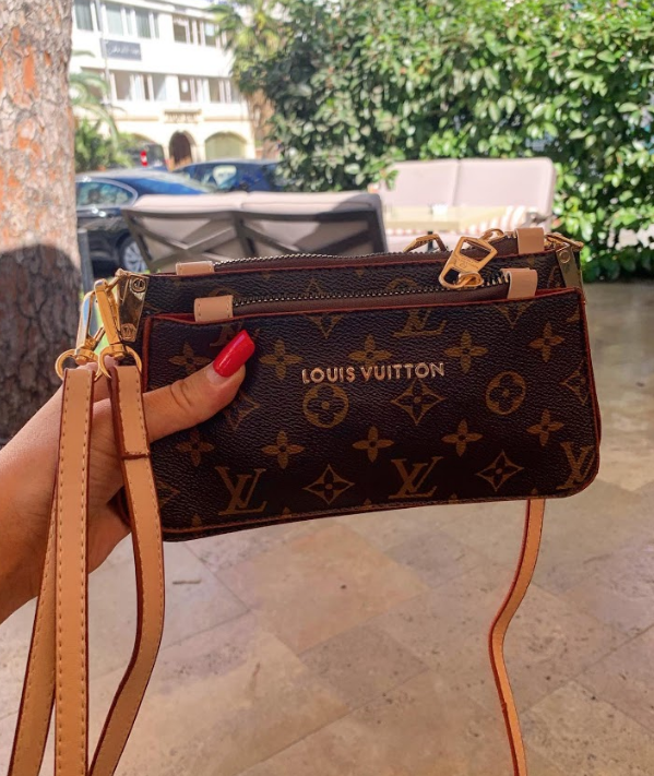 Вечерний клатч на цепочке