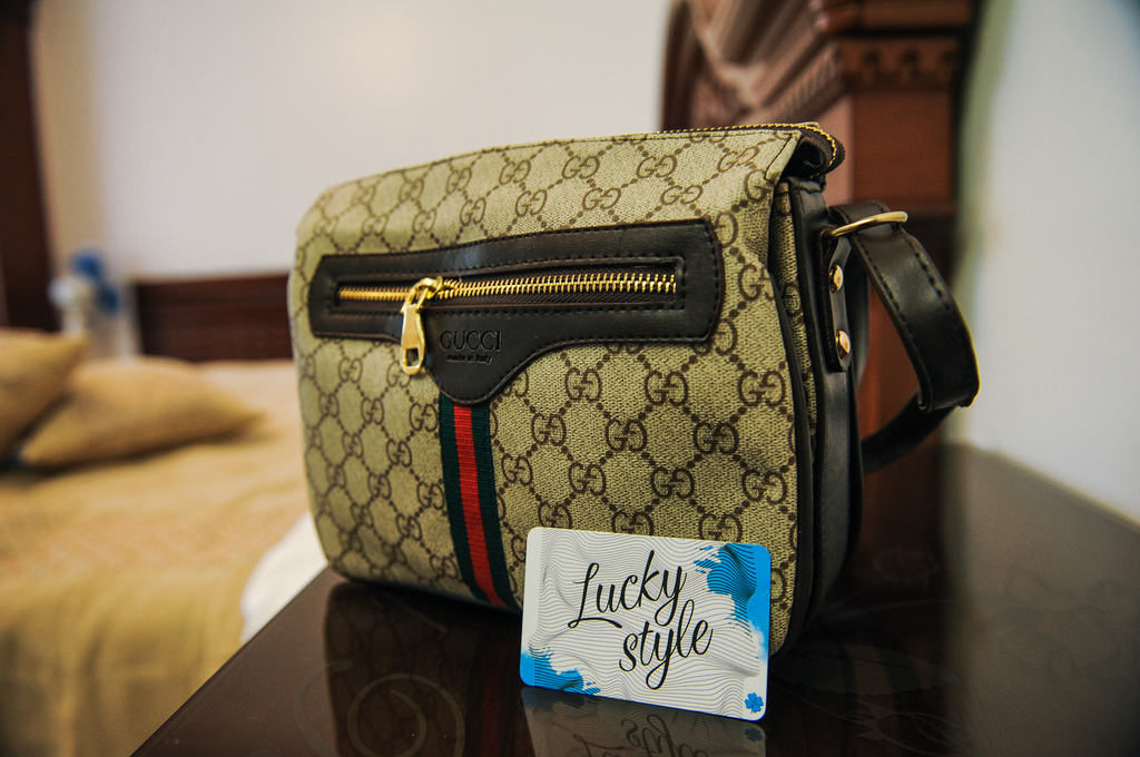 Сумка гуччи через плечо