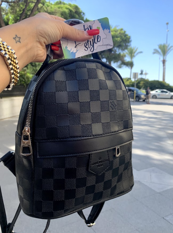 Женский рюкзак Louis Vuitton Black Fittings 0411