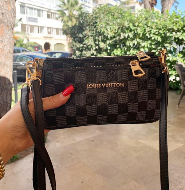 Клатч Louis Vuitton женский серый