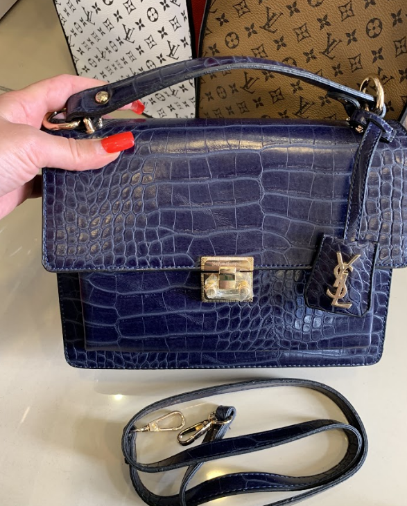 Синяя сумка Yves Saint Laurent женская