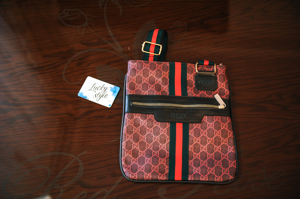 Мужская Сумка через плечо Gucci красная