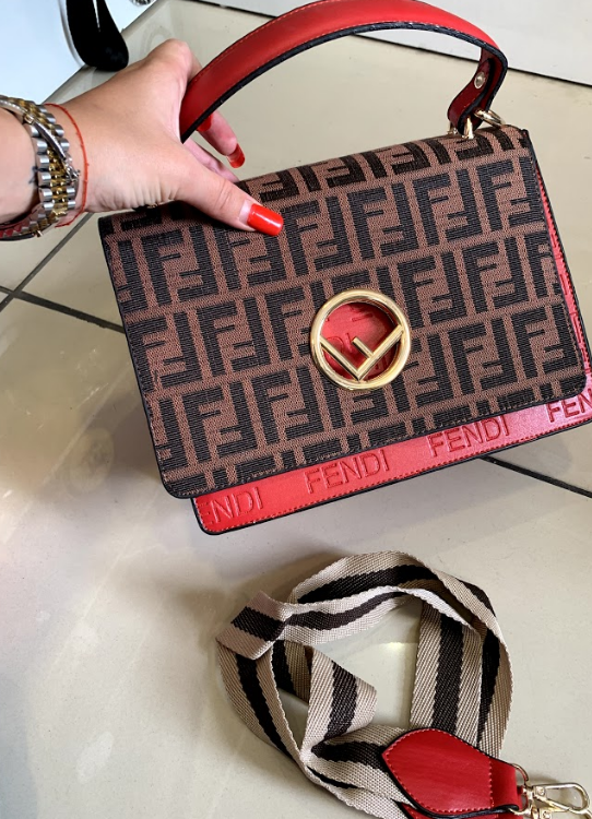 Сумка фенди красная
