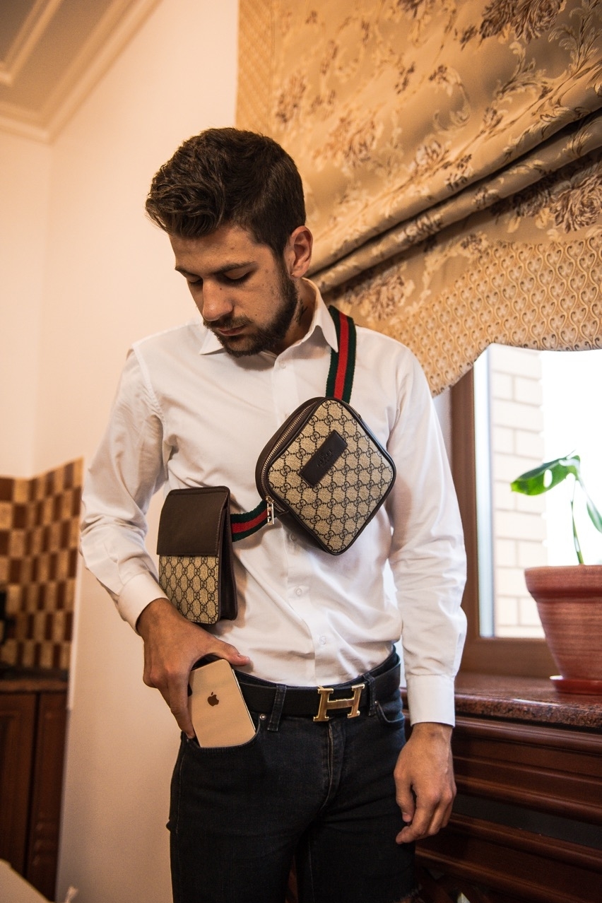 бананка через плечо