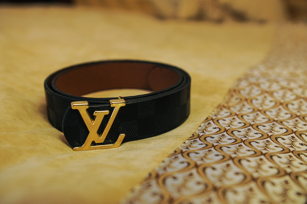 Ремень Lv золото 3275