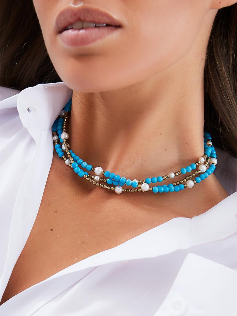 Колье многослойное Miniature TurquoisePearl из миниатюрного бирюзового туркенита, жемчуга-майорки и гематита</p>
<p><img decoding=