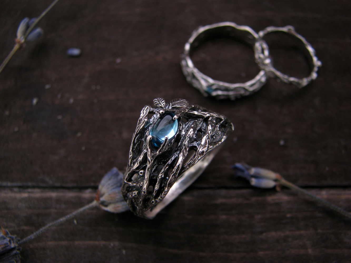 Ilga - ring topaz