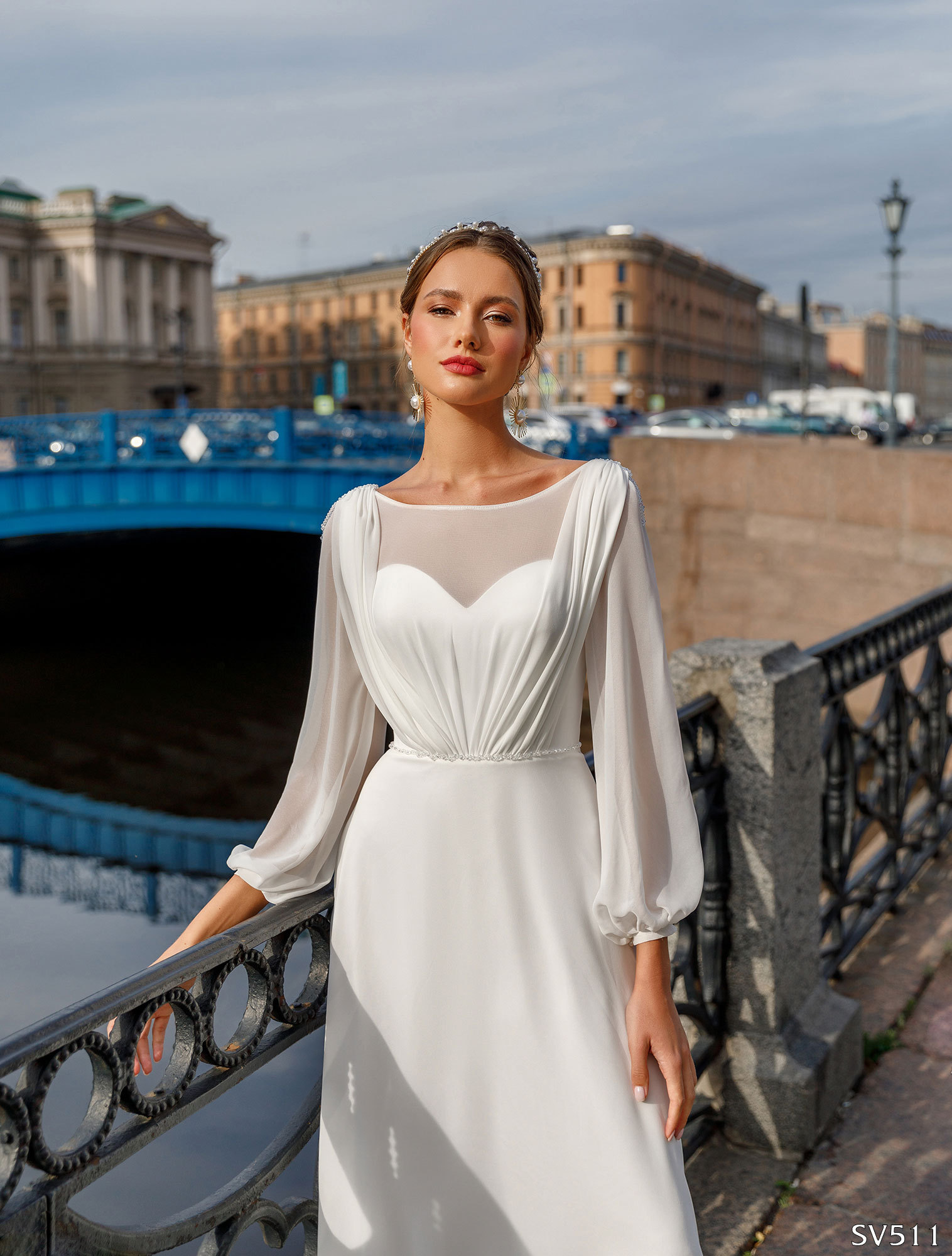 Свадебное платье из шифона Хейли купить в Москве - свадебный салон Etna  Bride