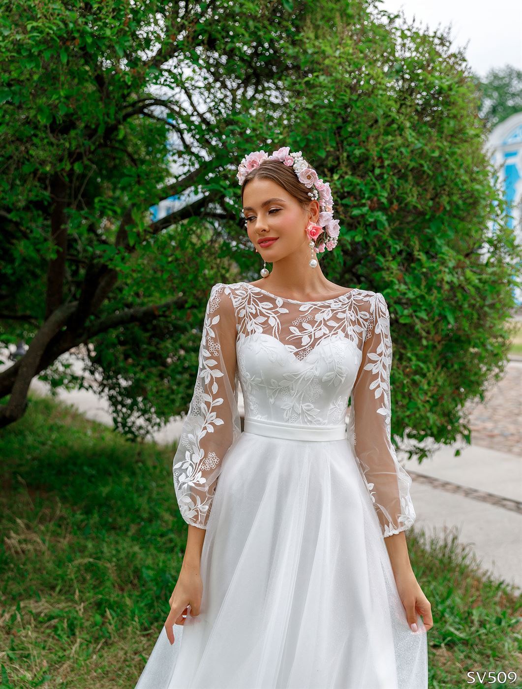 Красивое свадебное платье Бенна купить в Москве - свадебный салон Etna Bride