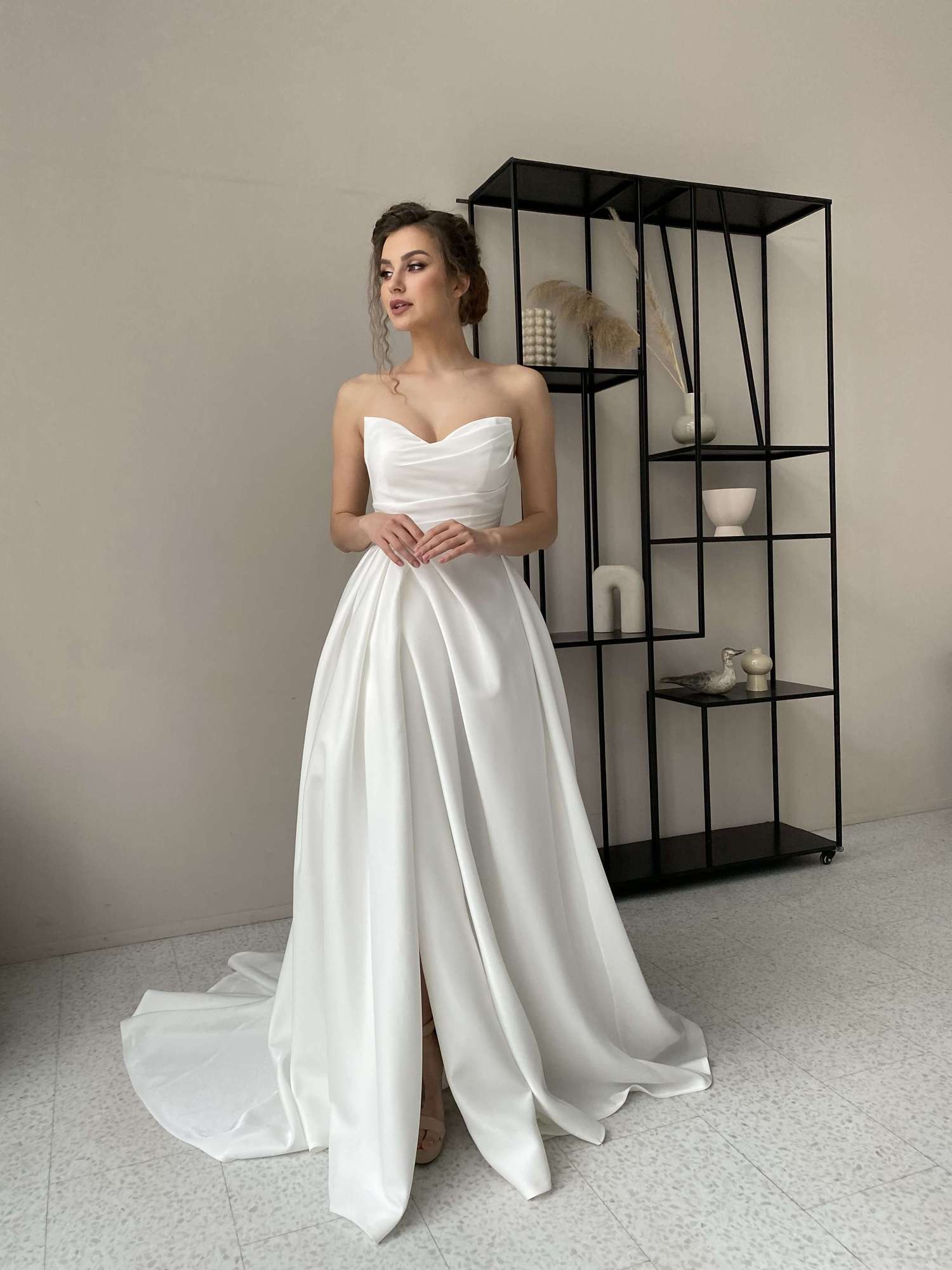 Свадебное платье купить в Москве недорого - свадебный салон Etna Bride