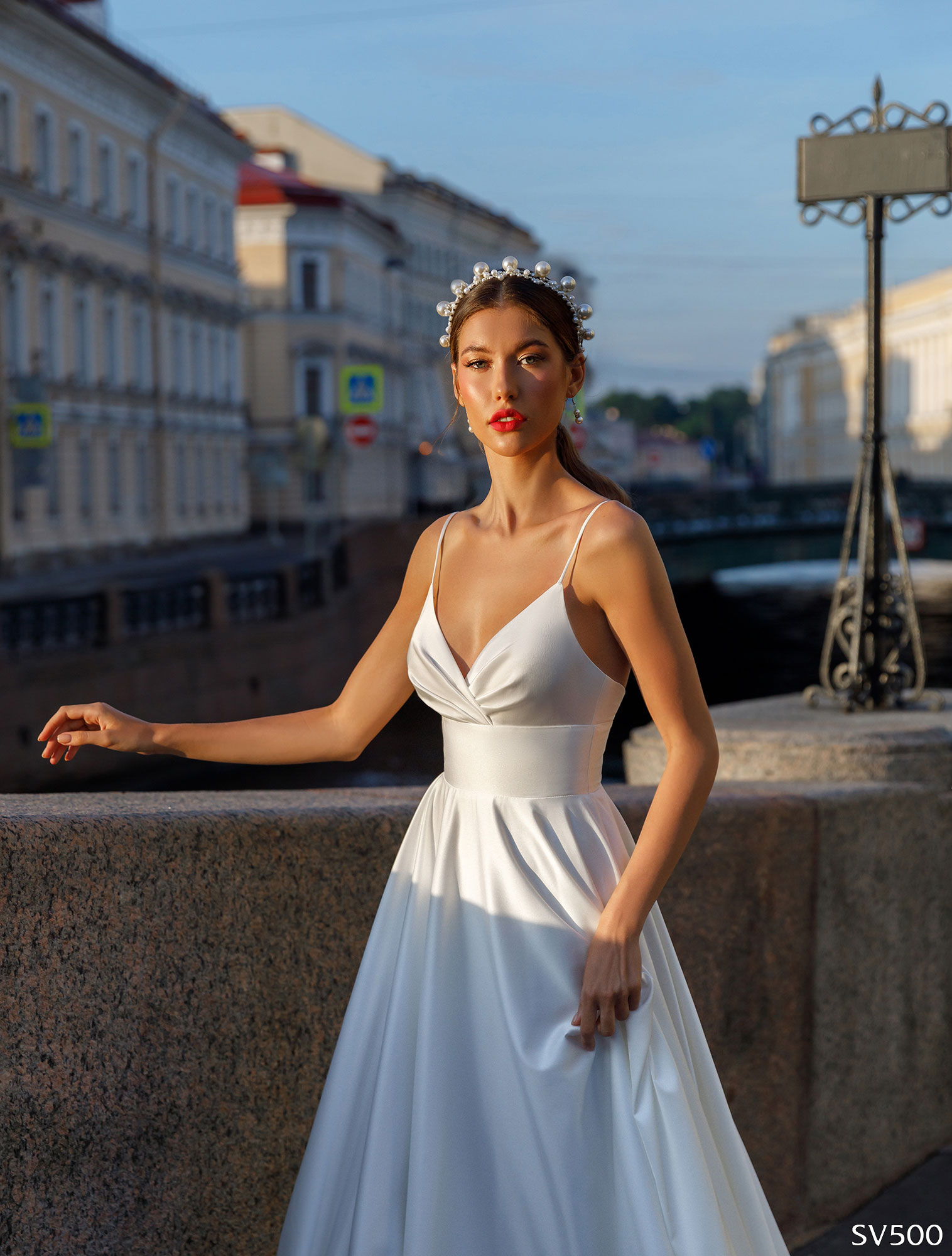 Свадебное платье купить в Москве недорого - свадебный салон Etna Bride
