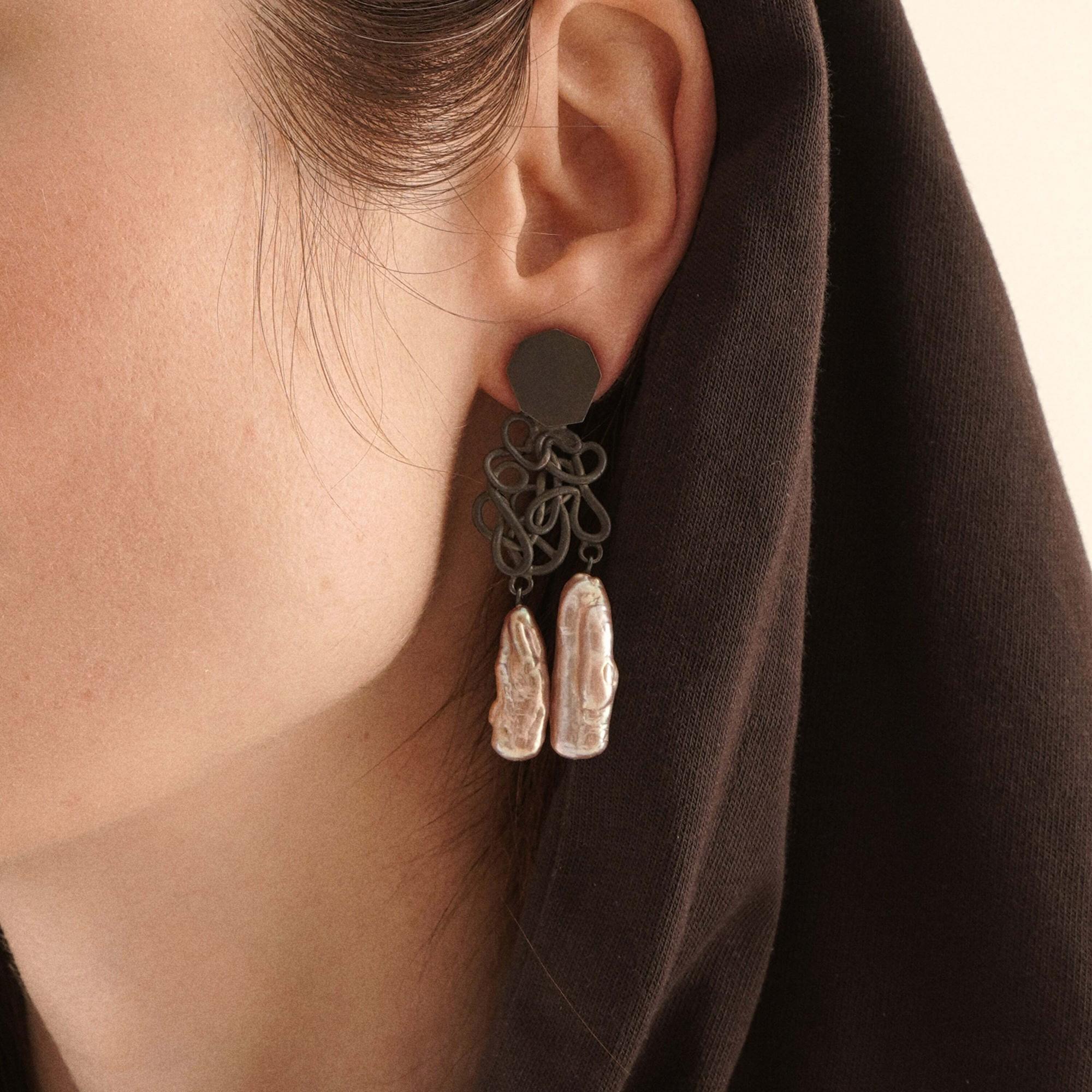 Obo_handcraft Ассиметричные серьги Двое с розовым жемчугом