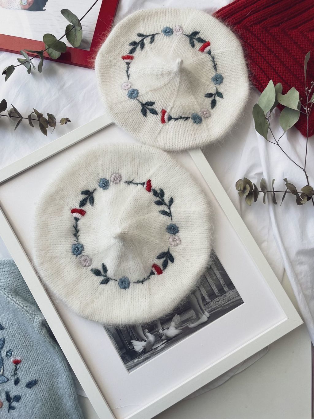 Описание "FLORAL BERET" (Берет + вышивка)