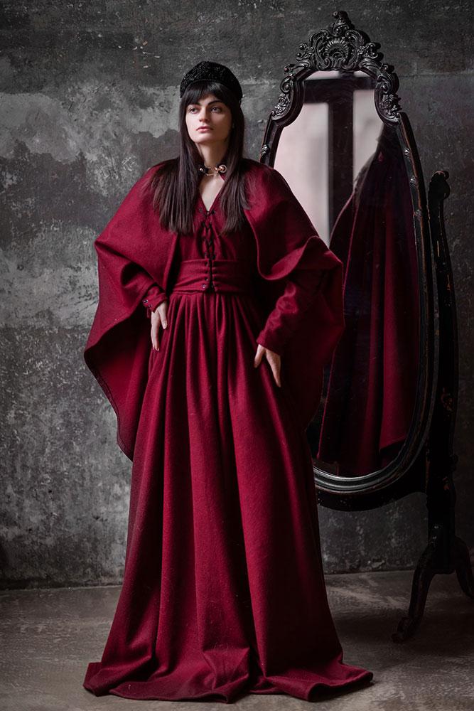 Универсальное платье Диана, цвет бордовый