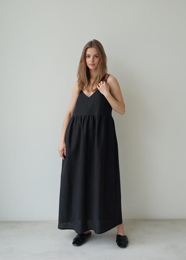 Сарафан чорний із льону на тонких бретелях