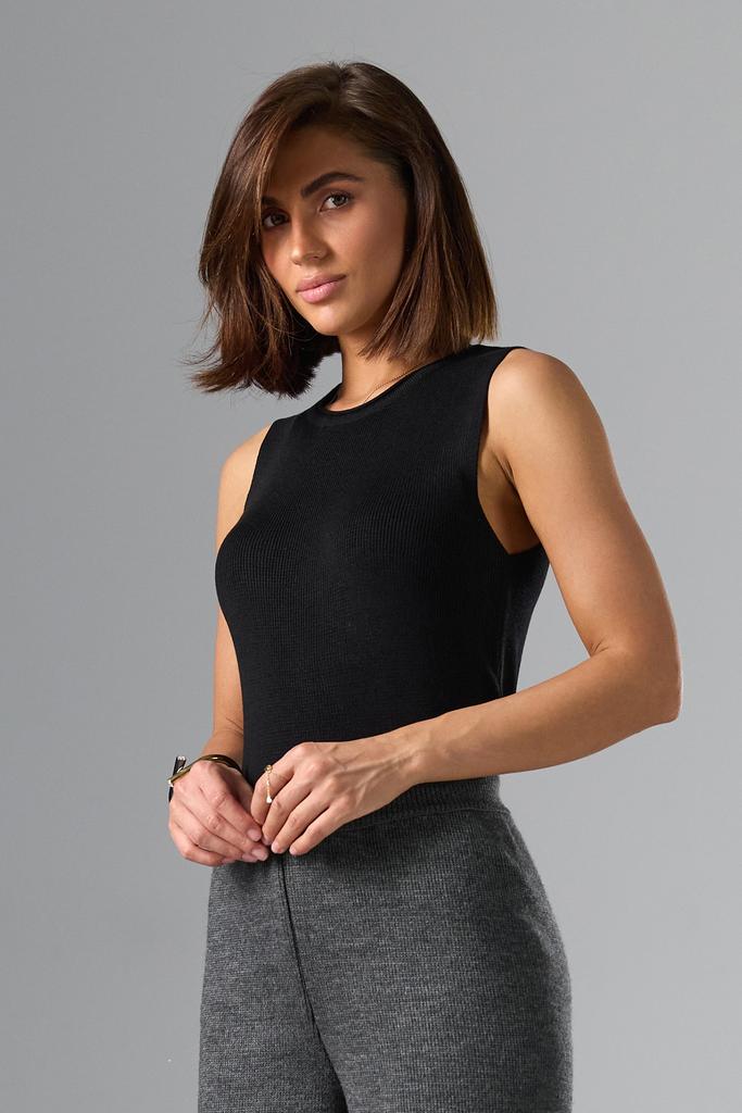 Базовий топ чорний