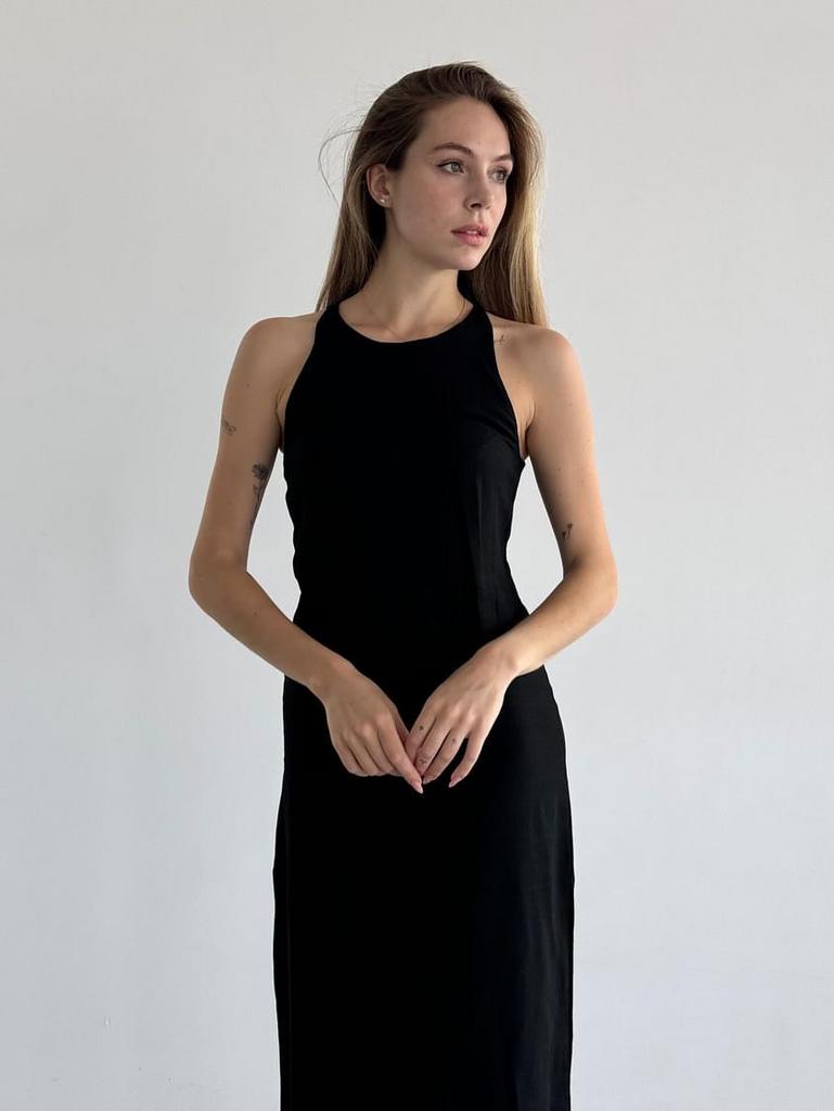 Чорна сукня з льону