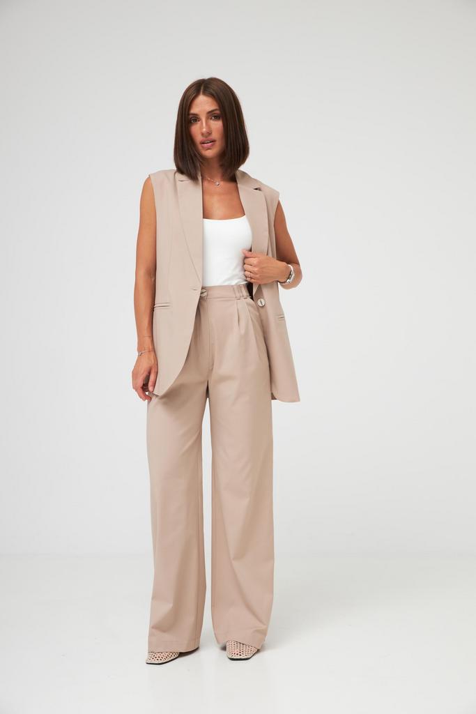 Жилет бежевий подовжений