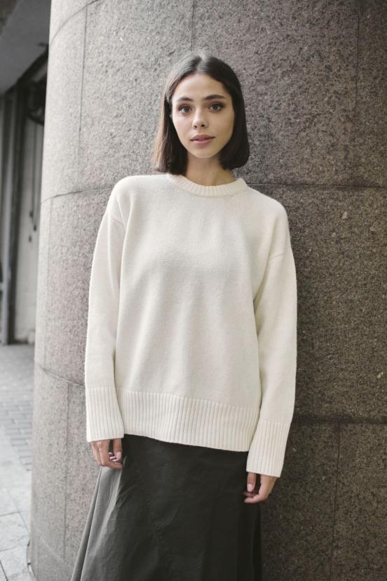 Молочний светр  із мериносової вовни