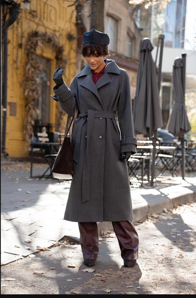 Демісезонне пальто з сірої вовни