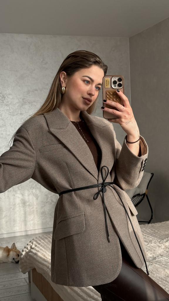 Піджак з вовни в кольорі мокко