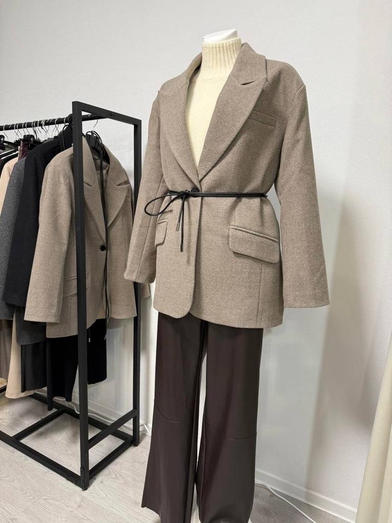 Піджак з вовни в кольорі мокко