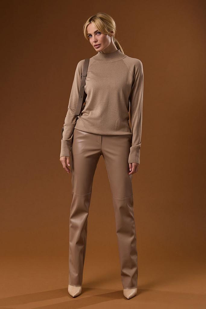 Брюки прямі бежеві з екошкіри